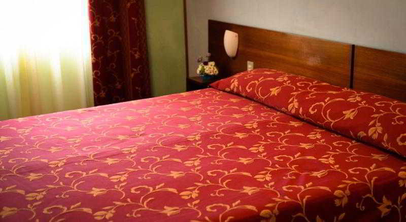 Hotel Salieri Леньяго Экстерьер фото