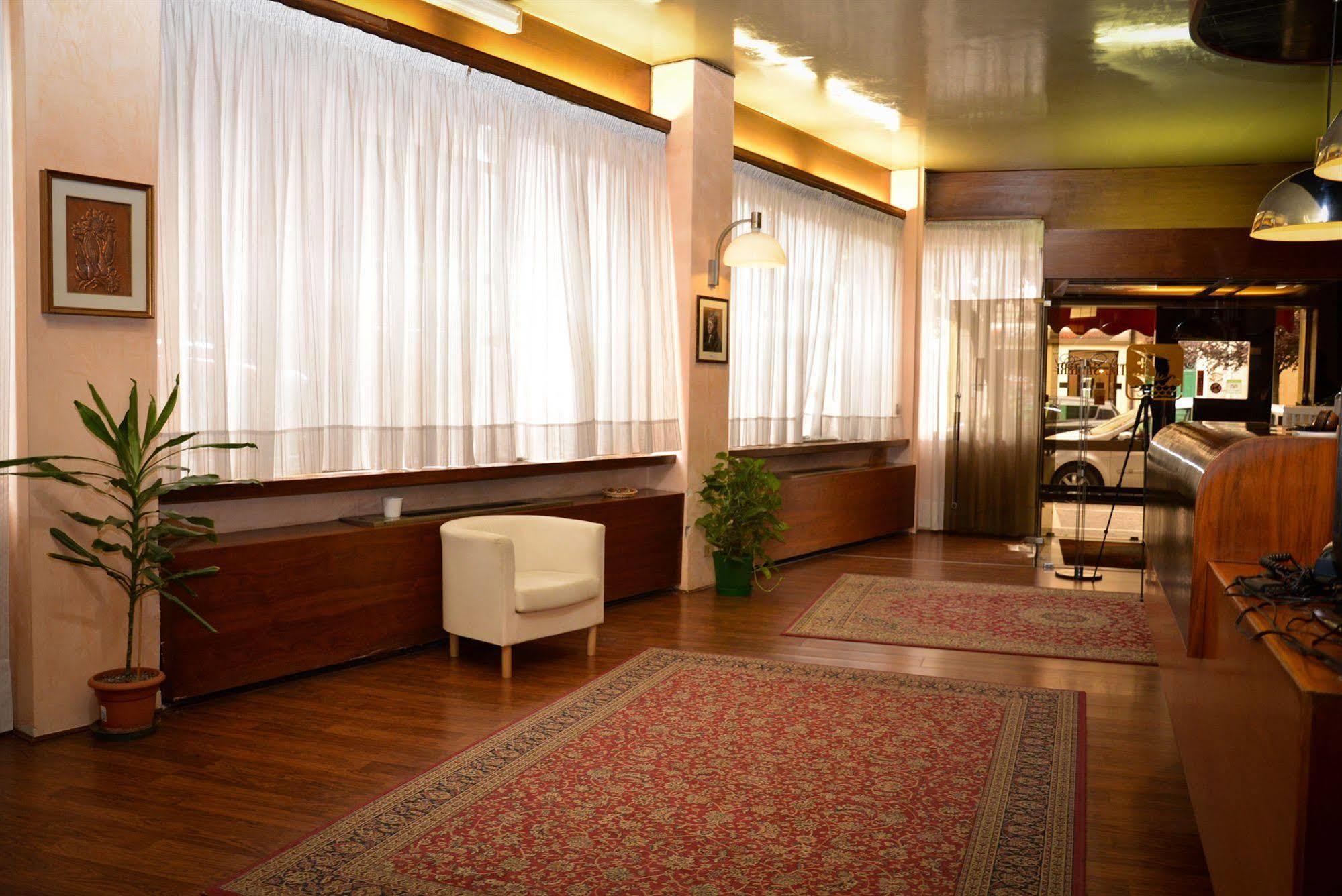 Hotel Salieri Леньяго Экстерьер фото