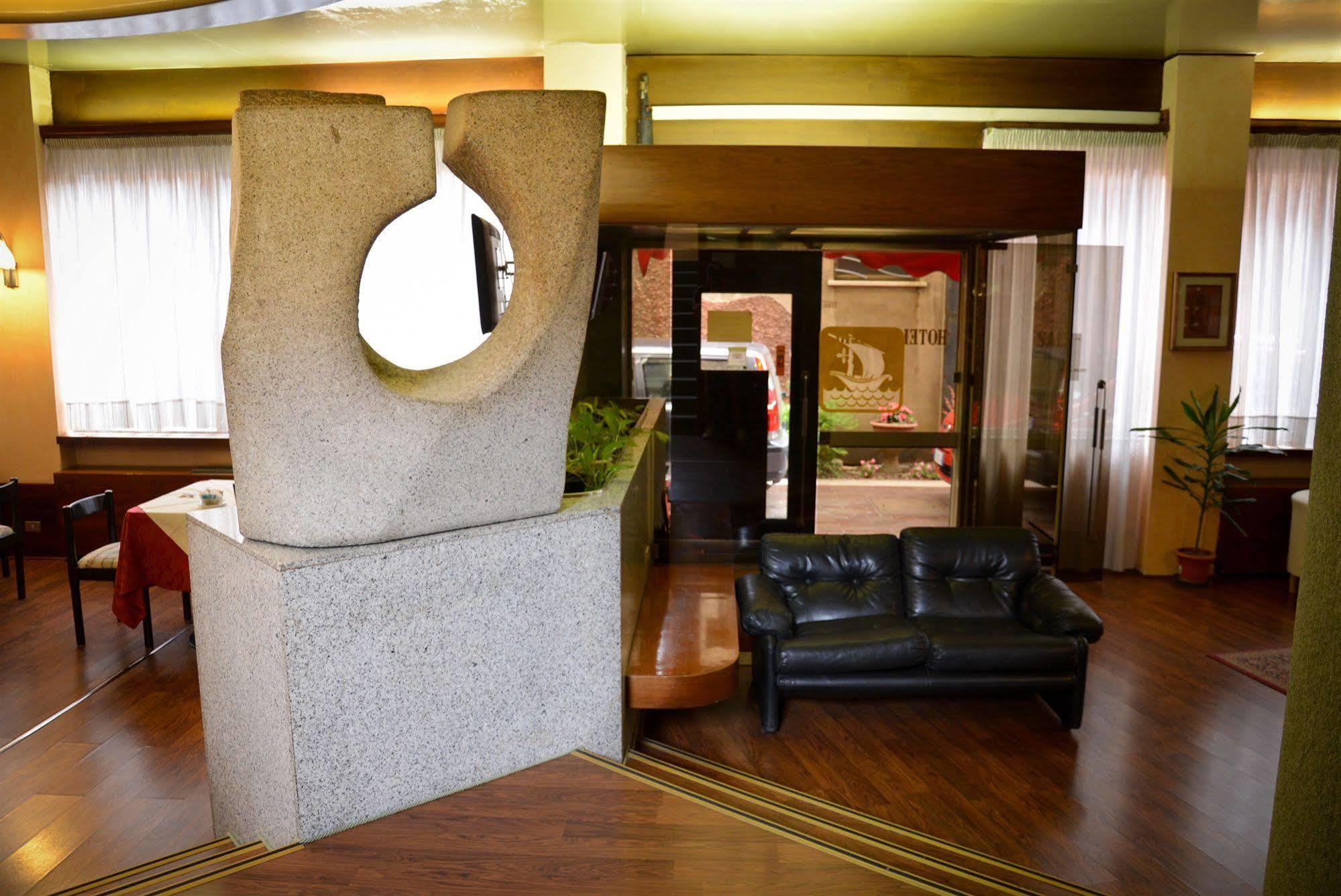 Hotel Salieri Леньяго Экстерьер фото