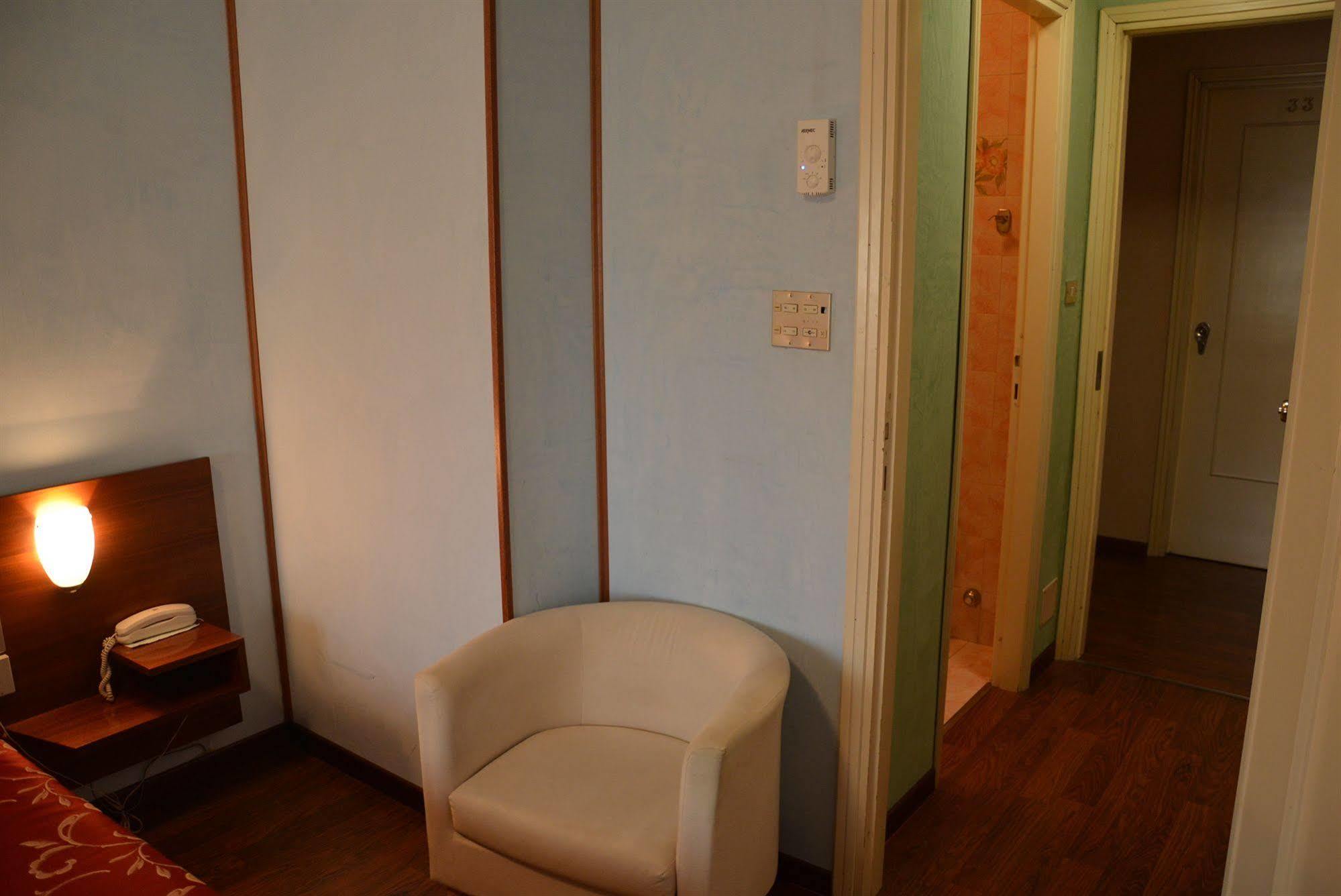 Hotel Salieri Леньяго Экстерьер фото